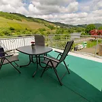 Kimi's House - * Burg (Bernkastel-Wittlich)