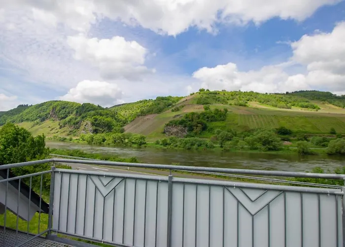 Kimi's House - * Burg (Bernkastel-Wittlich)